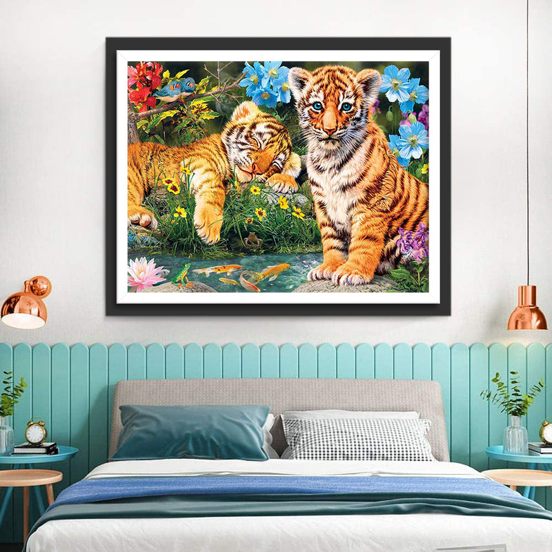 Deux Petits Tigres dans le Jardin Broderie Diamant