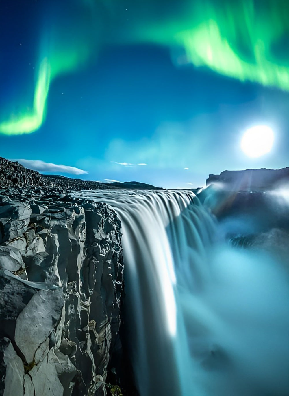 Falaise et Aurores Boréales Broderie Diamant