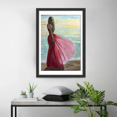 Femme en Robe Rouge Broderie Diamant