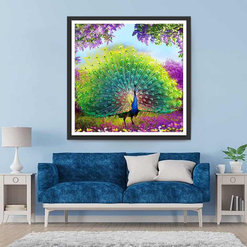 Joli Paon Faisant la Roue et des Fleurs Broderie Diamant