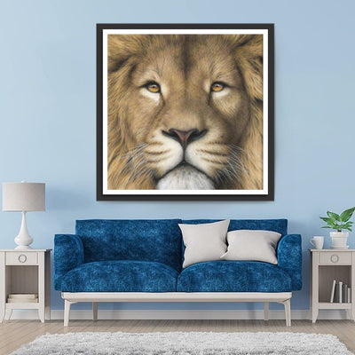 Lion aux Yeux Oranges Sérieux Broderie Diamant