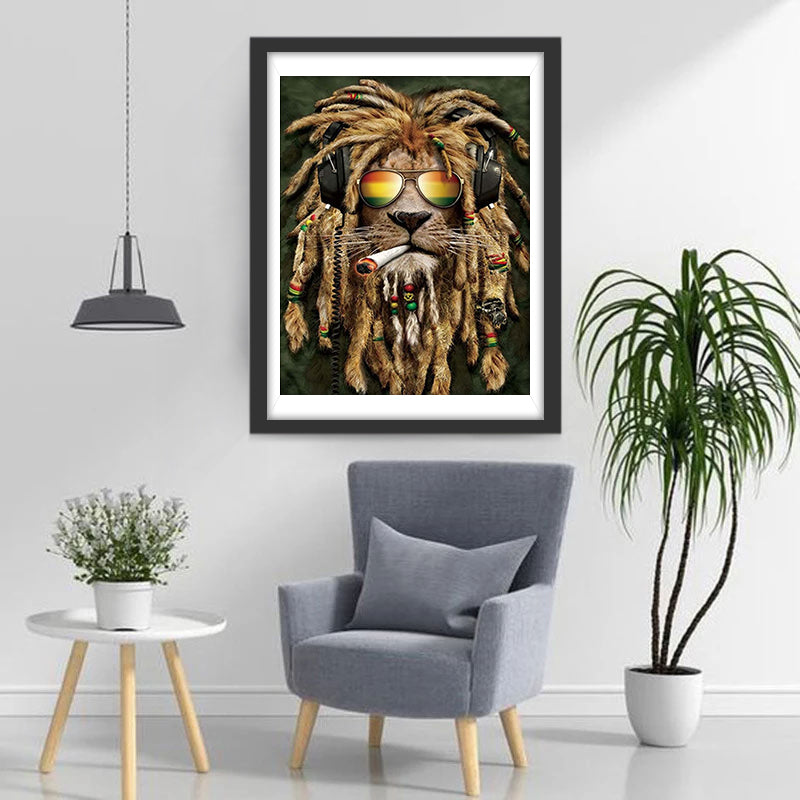 Lion avec des Dreadlocks et des Lunettes de Soleil Broderie Diamant