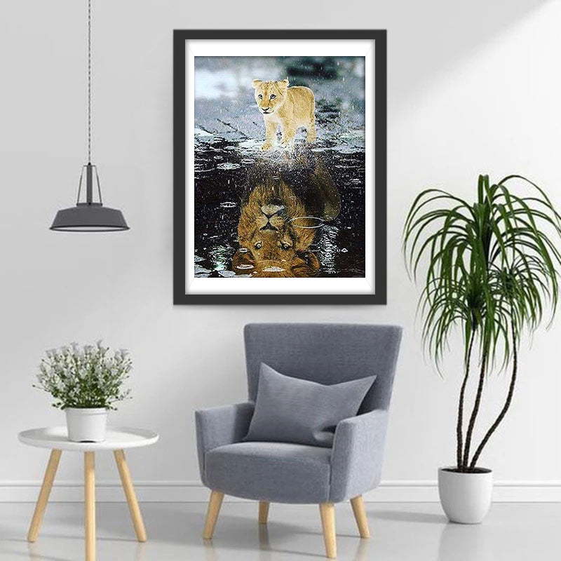Lionceau et Grand Lion dans le Reflet Animal Broderie Diamant