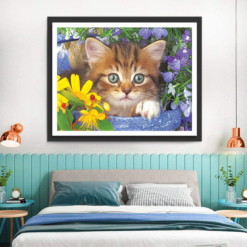 Mignon Chaton Orange dans un pot de Fleurs Broderie Diamant