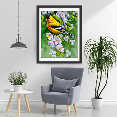 Oiseau Jaune et Noir avec des Fleurs Violettes Broderie Diamant