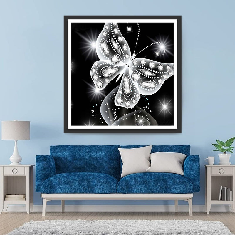 Papillon Blanc et Noir Broderie Diamant