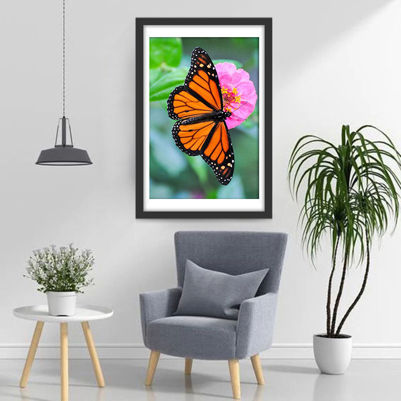 Papillon Orange et Fleurs Roses Volant Broderie Diamant
