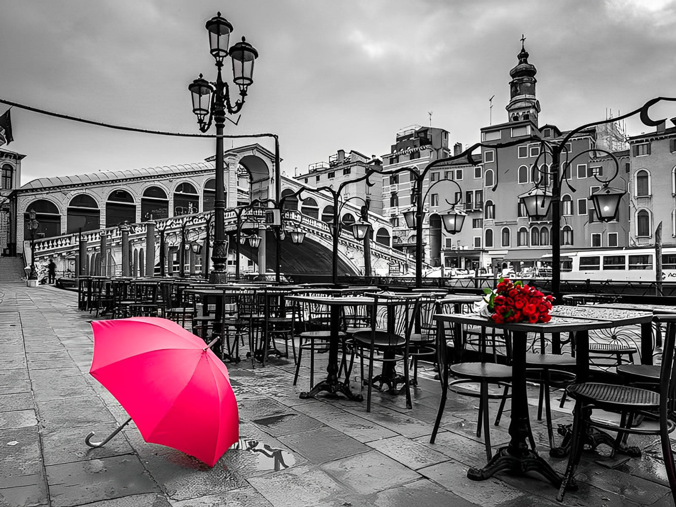 Parapluie Rouge à Paris Broderie Diamant