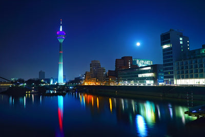 Rheinturm Düsseldorf Broderie Diamant