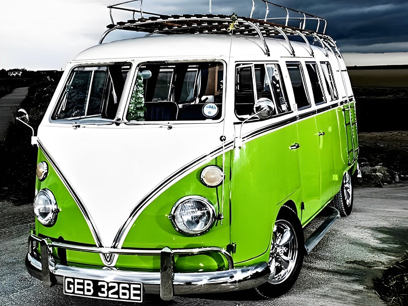 Véhicule Vert et Blanc Broderie Diamant